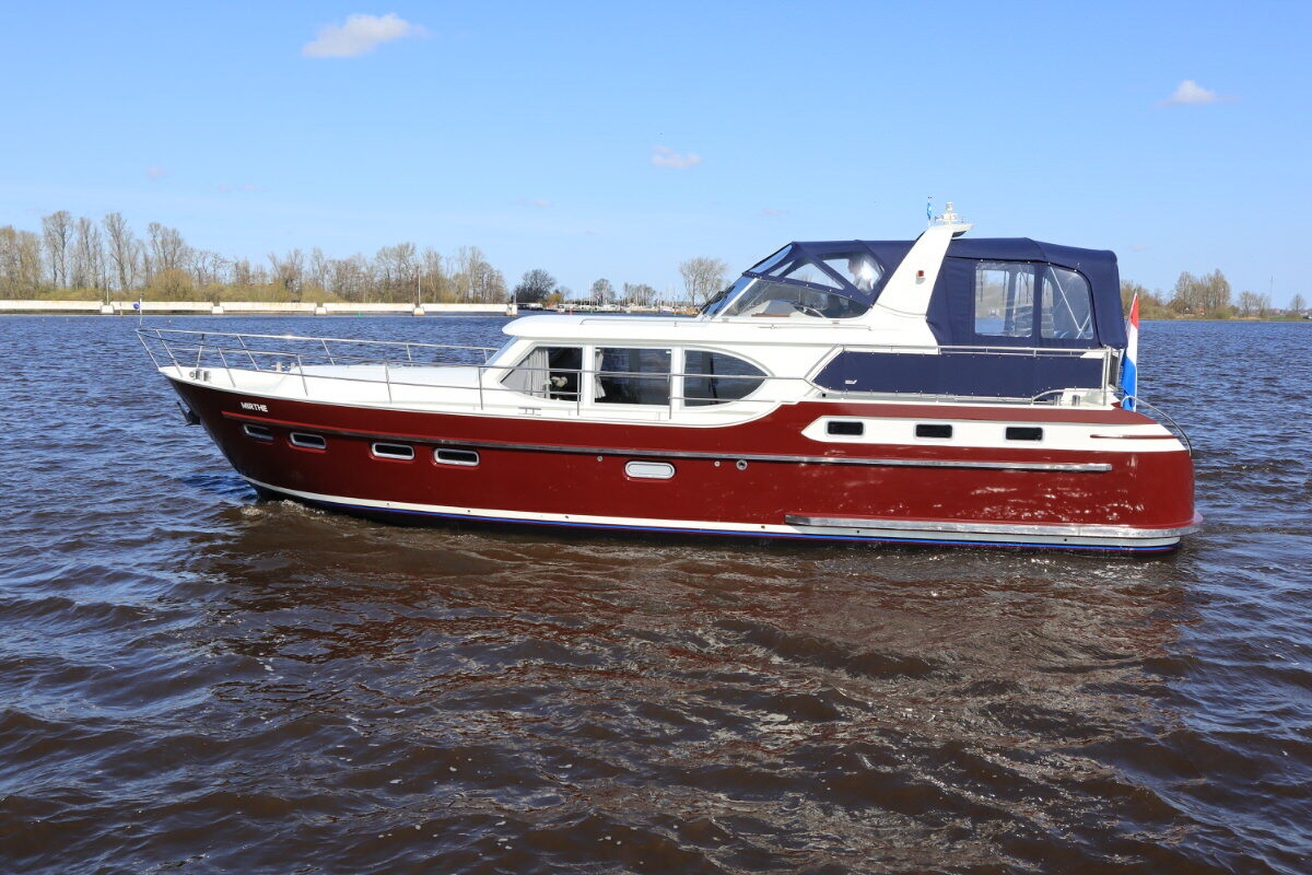 motoryacht-bws-1500-mirthe-seitlich