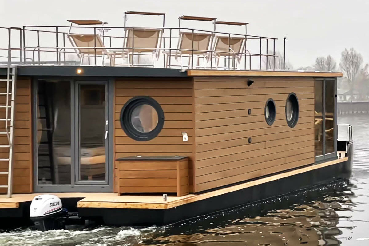 bungalow-hausboot-3k-heckansicht