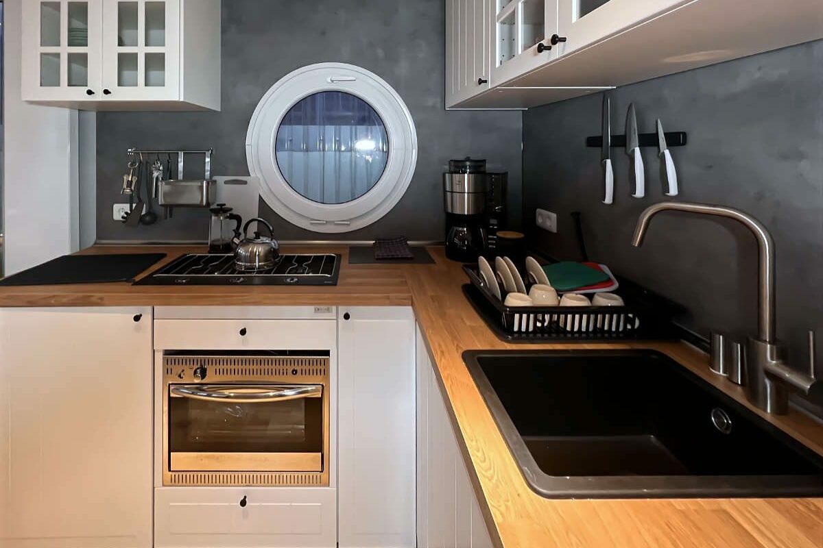 bungalow-hausboot-3k-kueche