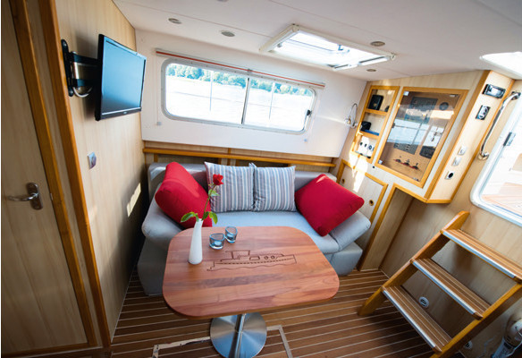 Wohnraum mit Schlafsofa Riverboat 1122 S