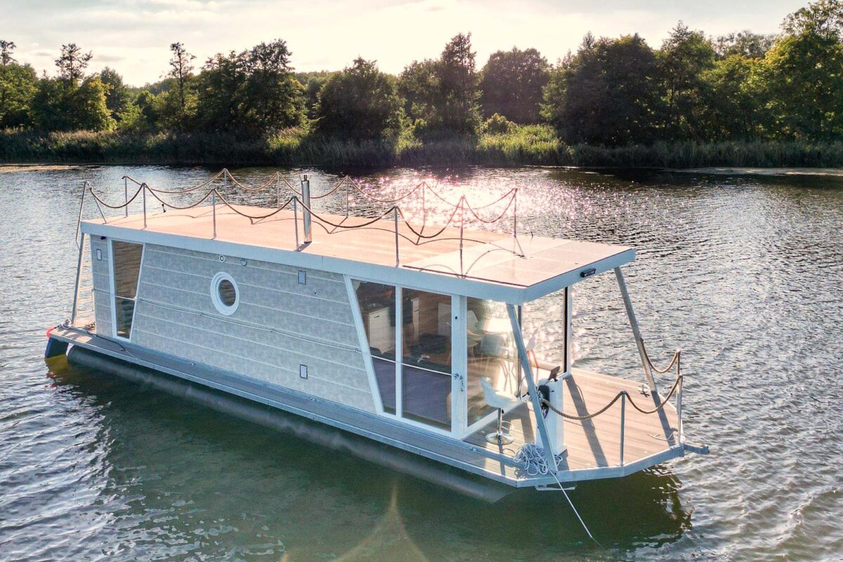 hausboot-sauna-sennolutz-mecklenburg