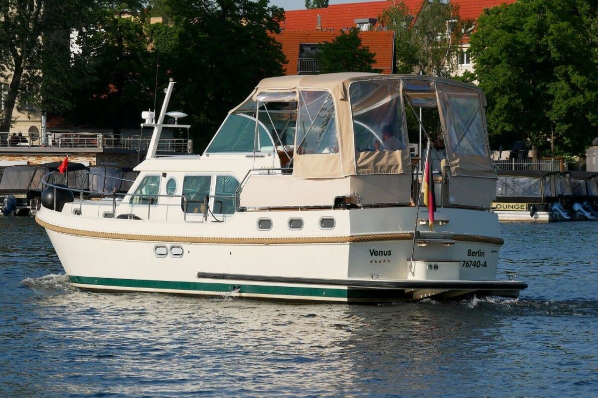 linssen-369-venus-heckansicht