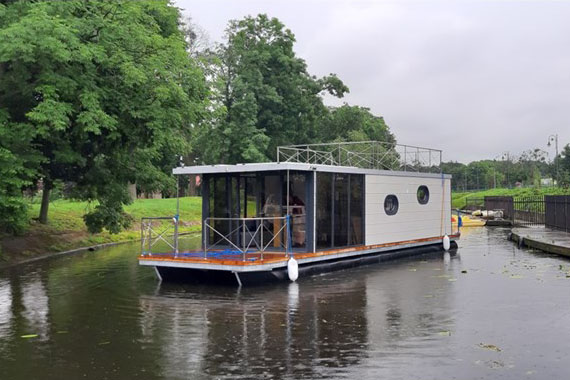 campi-400-bungalowboot-holland