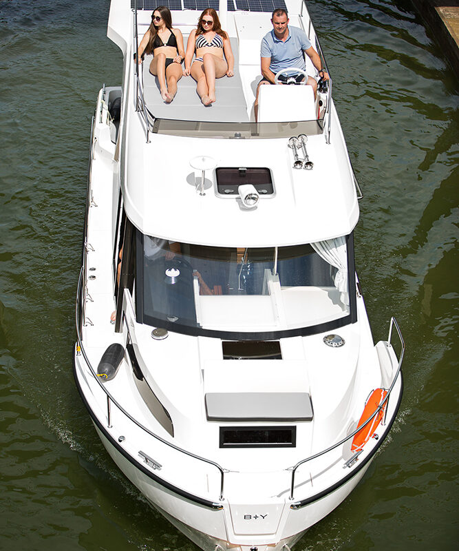 bugansicht-hausboot-suncamper
