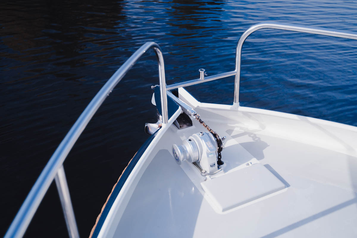 motoryacht-mon-amour-anker