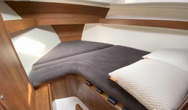 doppelbett-bugkabine-boot-isar