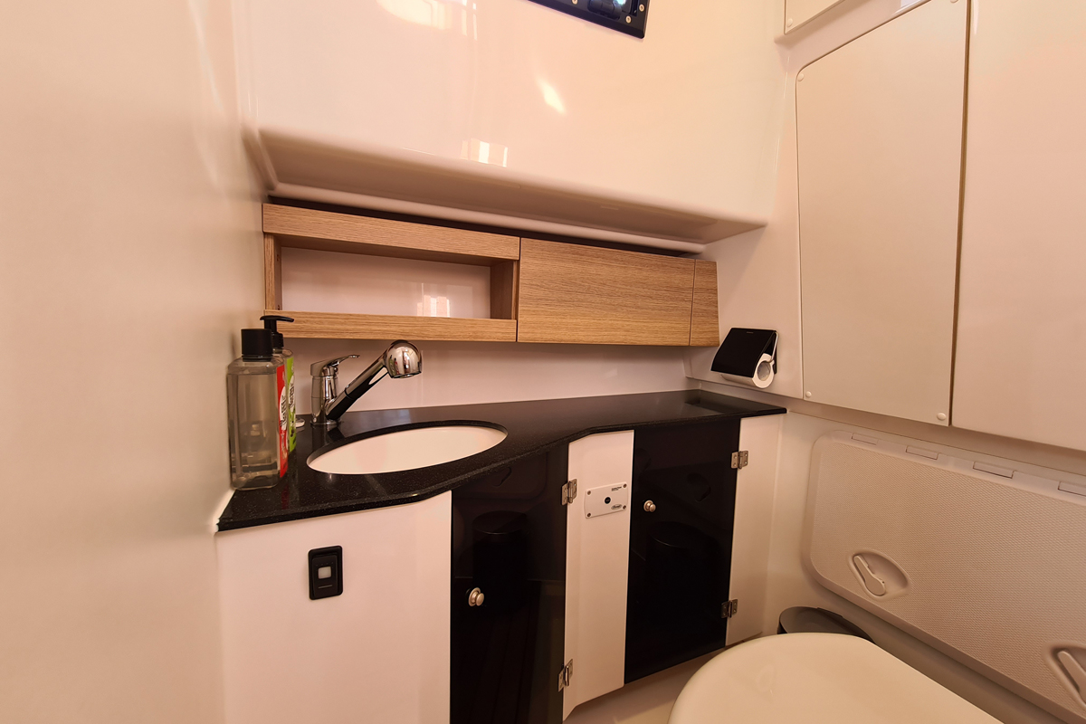 Waschbecken Toilette Nexus 870