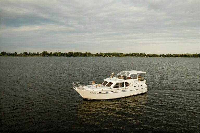 Motoryacht Concordia 125 Ms Josi - Unruh Marine