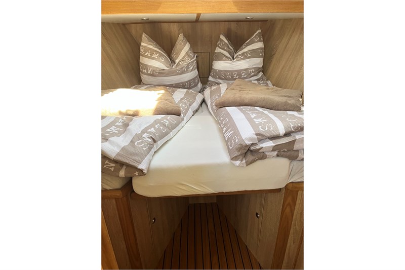 Gruno_35_Excellent_Alva_doppelbett_bug