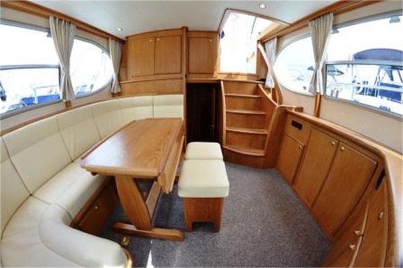 Motoryacht_Gruno_38_Cacilda-Wohnraum