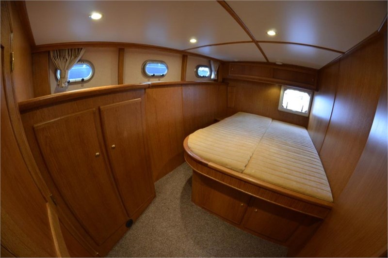 Motoryacht_Gruno_38_Cacilda-doppelbett-heck
