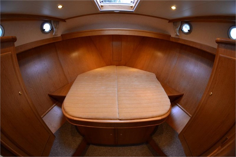 Motoryacht_Gruno_38_Cacilda-doppelbett