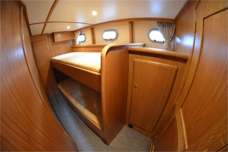 Motoryacht_Gruno_38_Cacilda-kabine-etagenbett