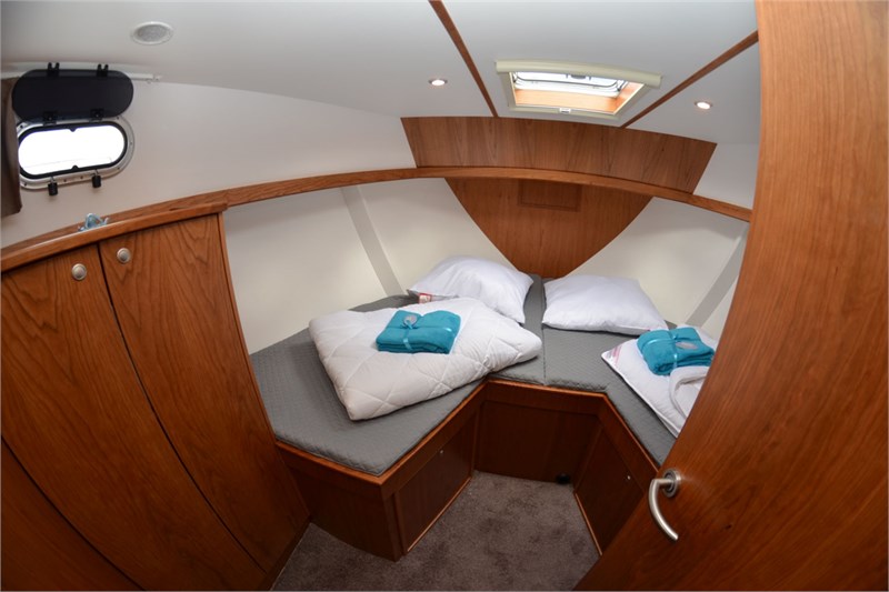 Yacht_Concordia_102AC_Andrea_B-Bugkabine