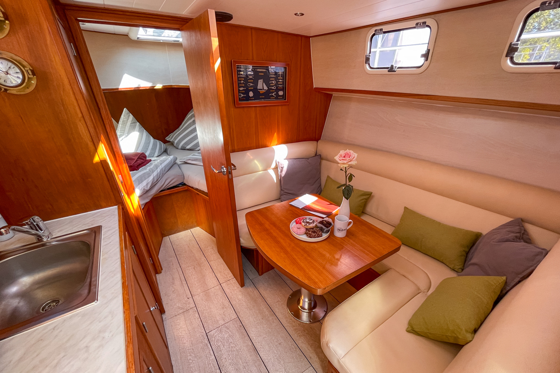blick-salon-kabine-boot-nioerd