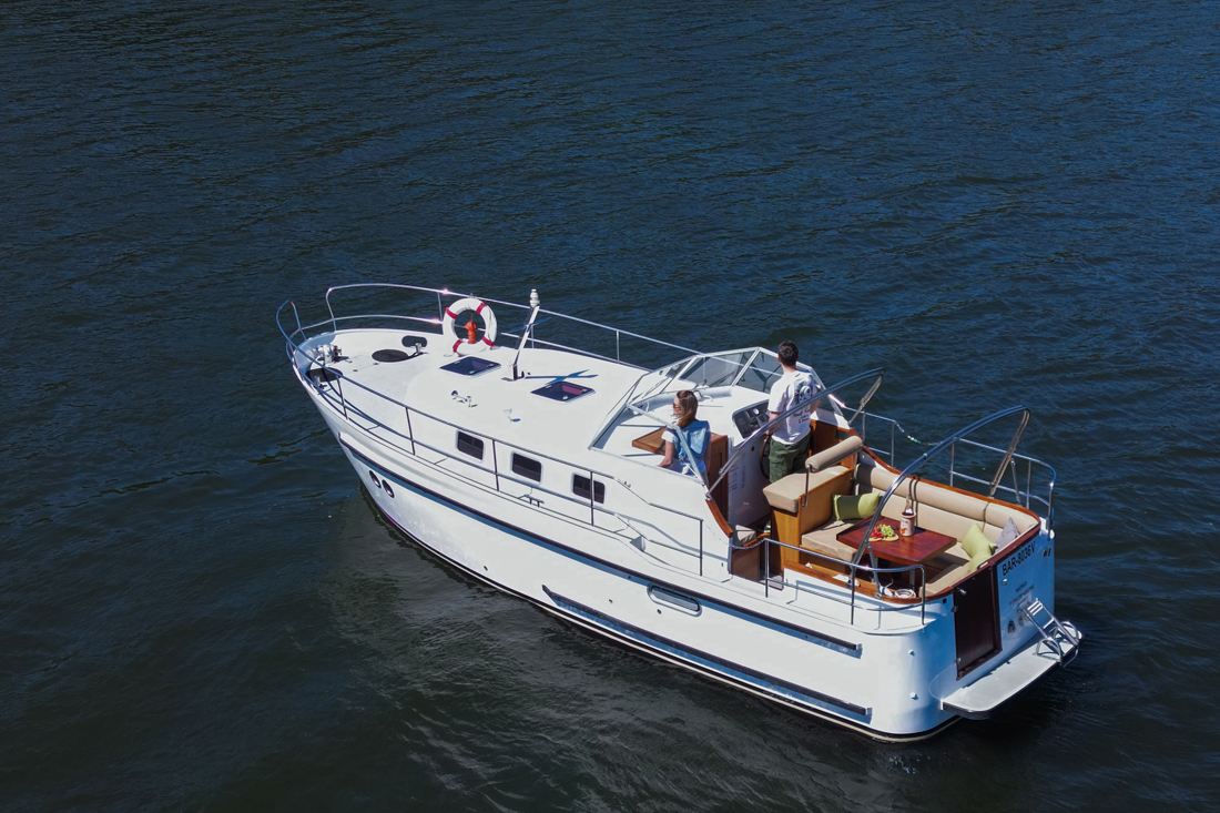 hausboot-nioerd-außendeck-heckbereich