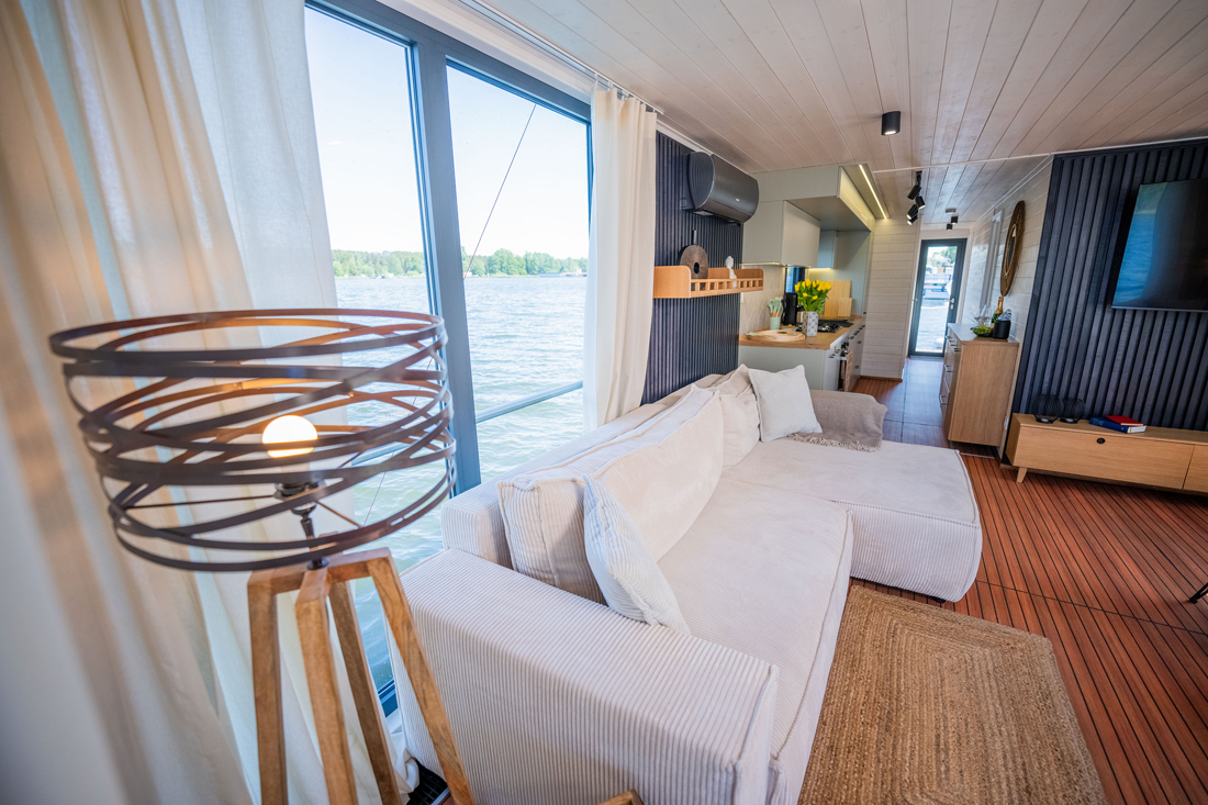 sofa-leselampe-boot-elements