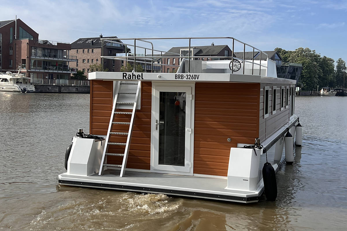 hausboot-rahel-aufgang-dachterrasse