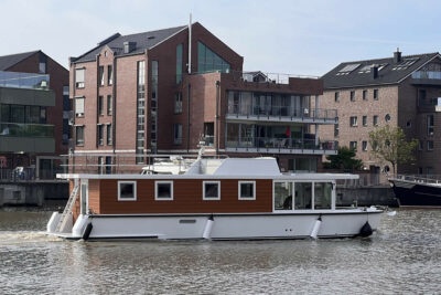 Hausboot Rahel - Yachtcharter Schoners Wehr in Brandenburg