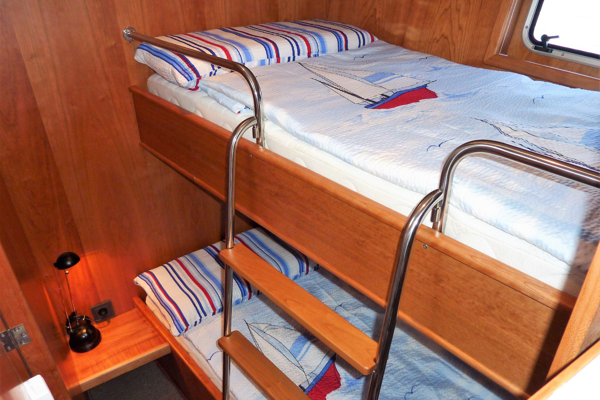 Seitliche Kabine mit Etagenbett