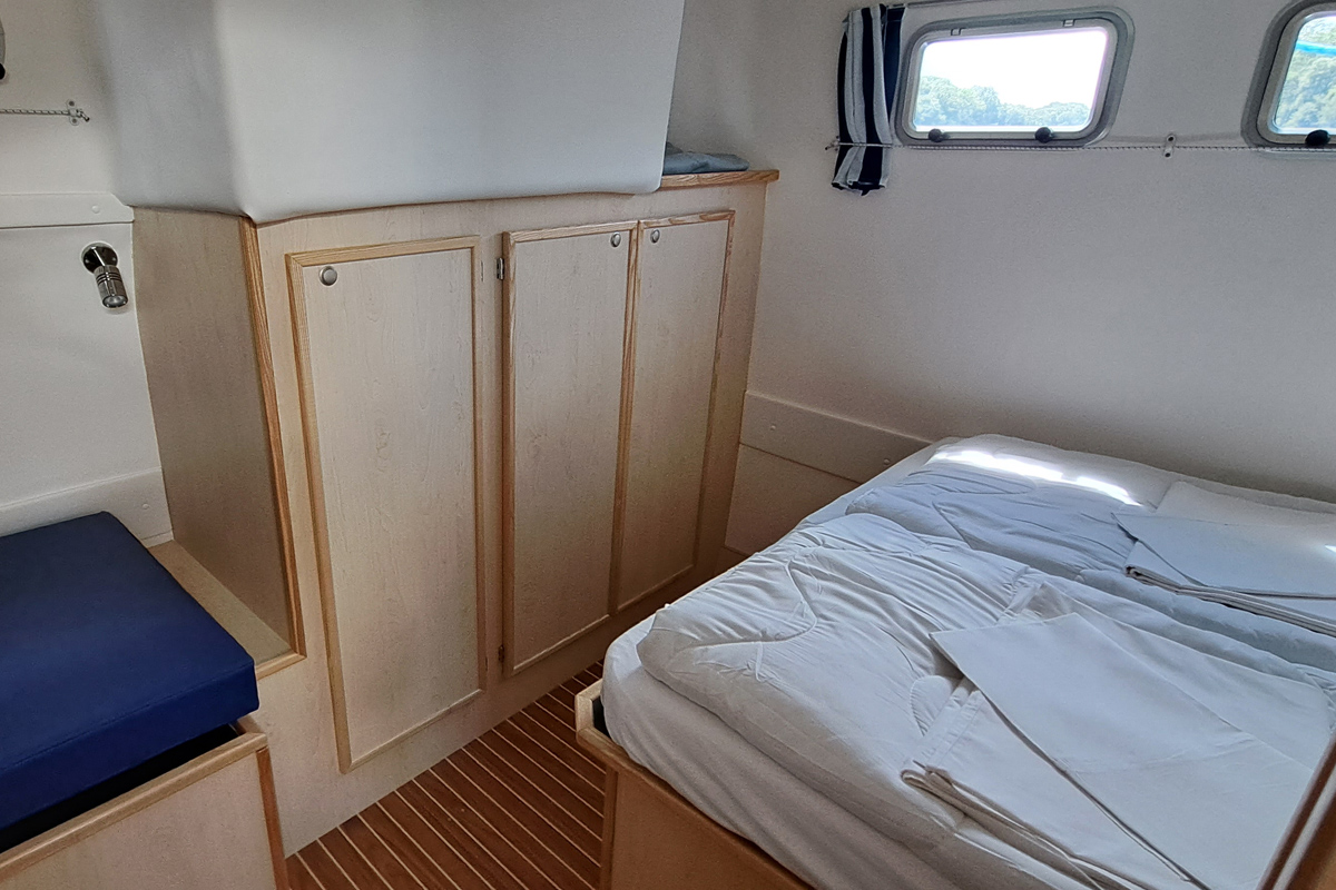 schlafkabine-doppelbett-tarpon