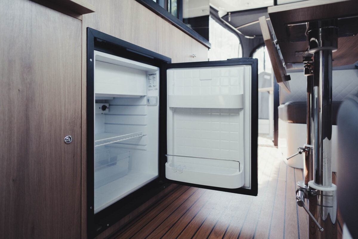 boot-mala-kuehlschrank