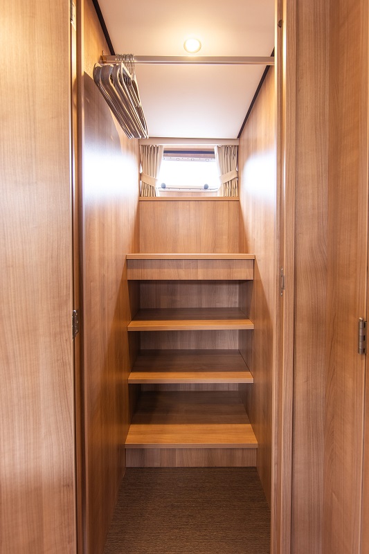 garderobe-boot-regulus
