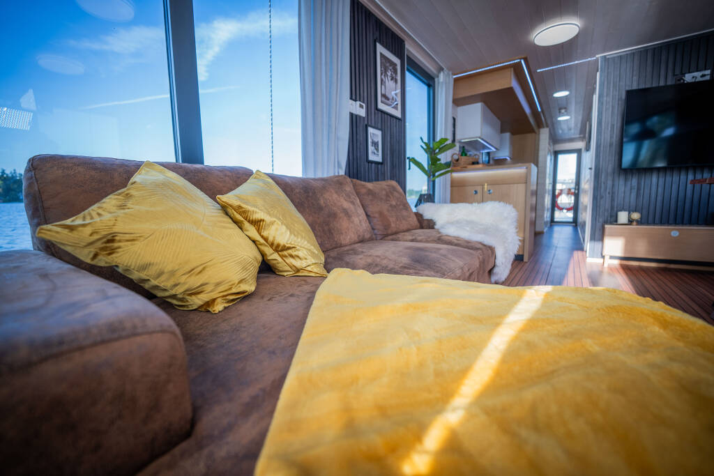 miami-boot-sofa-wohnzimmer