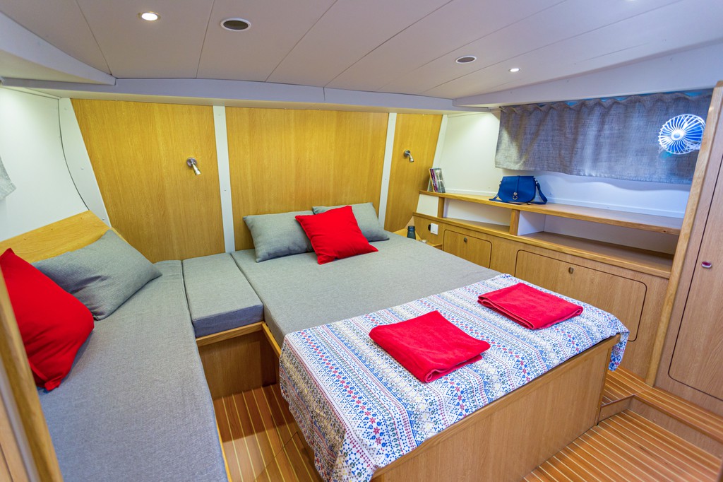 Bugkabine mit Doppelbett Hausboot Tip Top