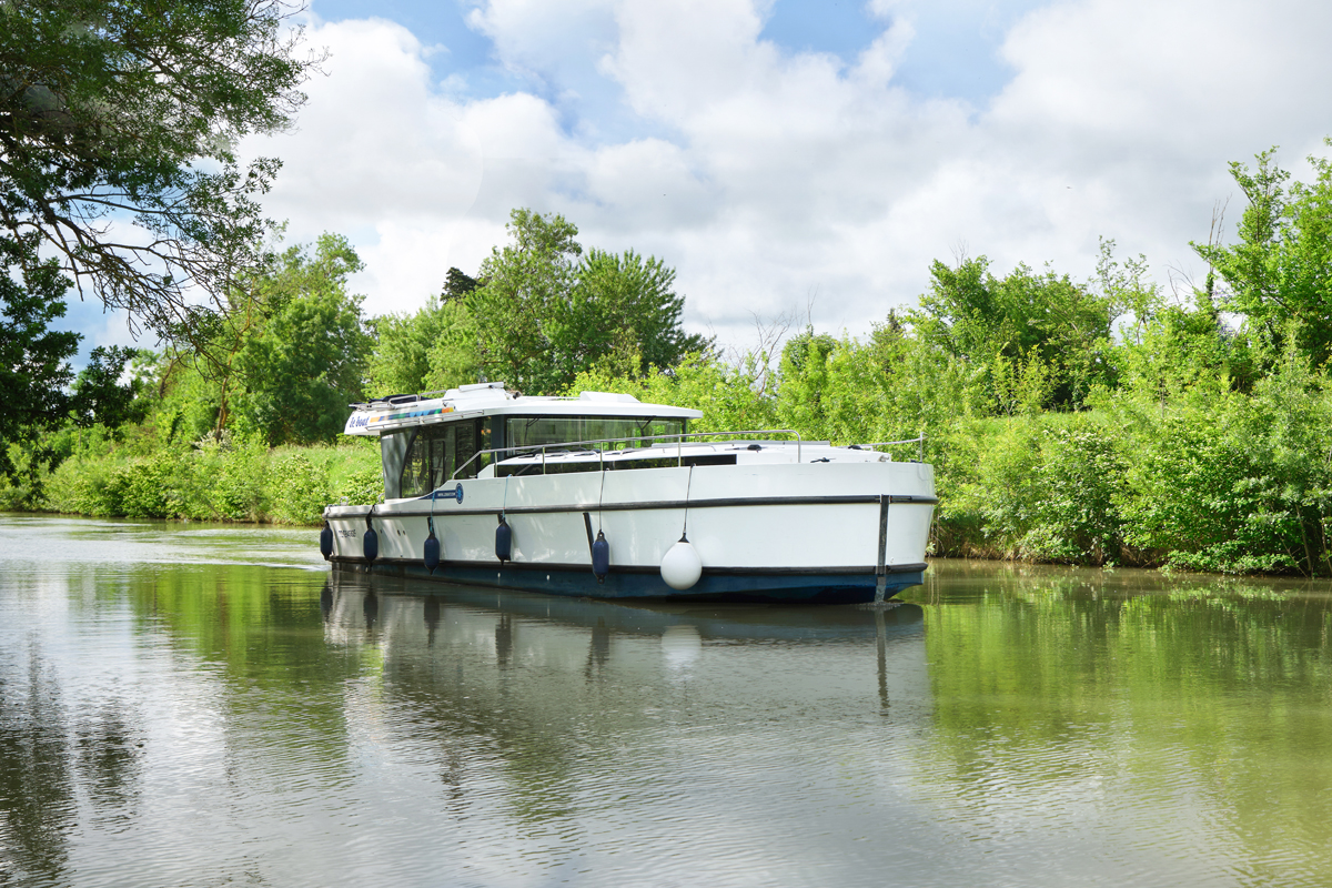 Hausboot Horizon 5 unterwegs