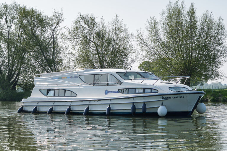 Hausboot Magnifique unterwegs