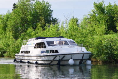 Hausboot Royal Classique in Fahrt