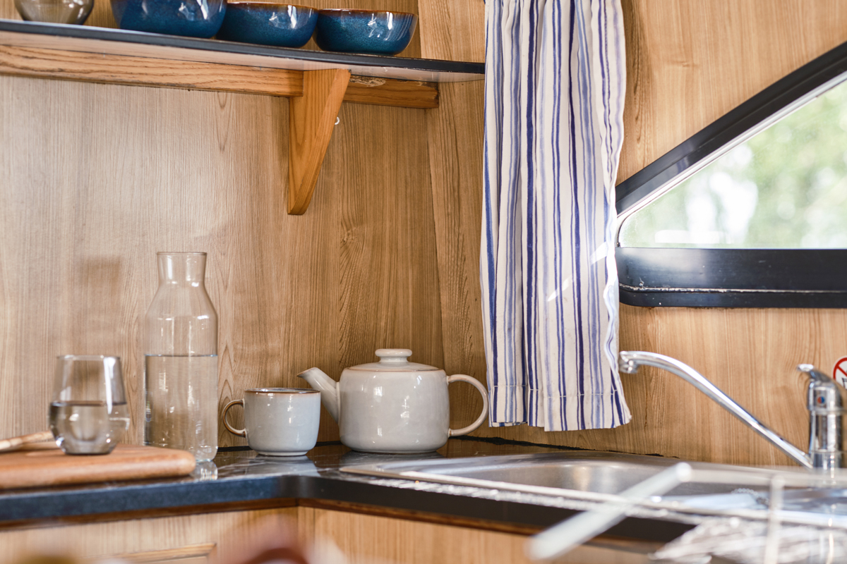 Kueche Hausboot Magnifique