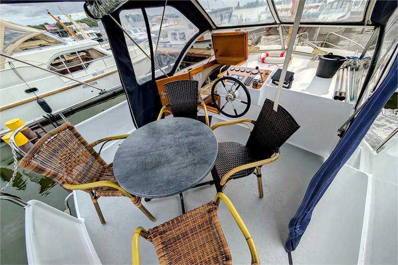 motoryacht_sarah_aussendeck