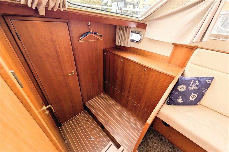 motoryacht_sarah_stauraum