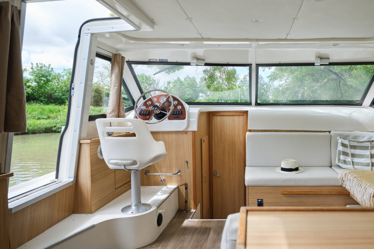 Wohnen und Innensteuerstand Mystique