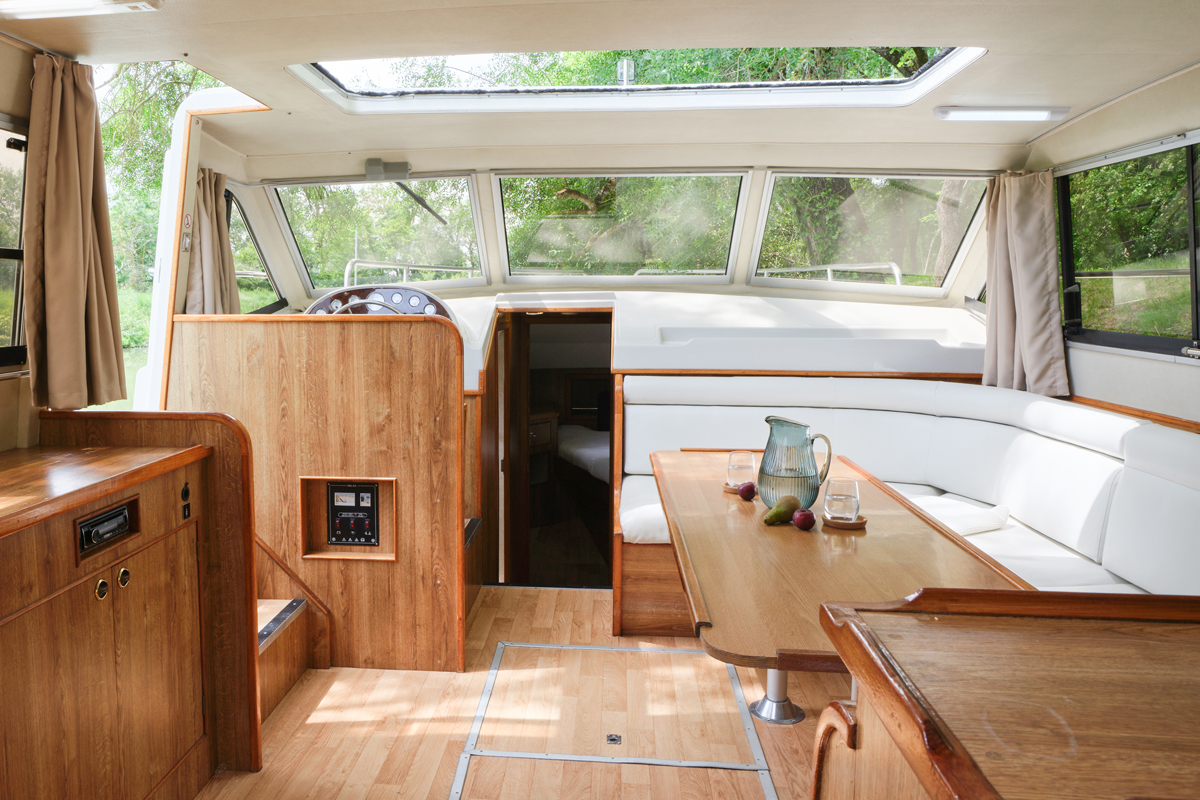 Salon Hausboot Grand Classique
