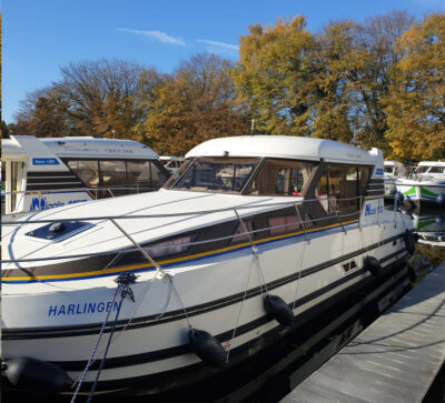 Hausboot Sedan 1160 am Steg