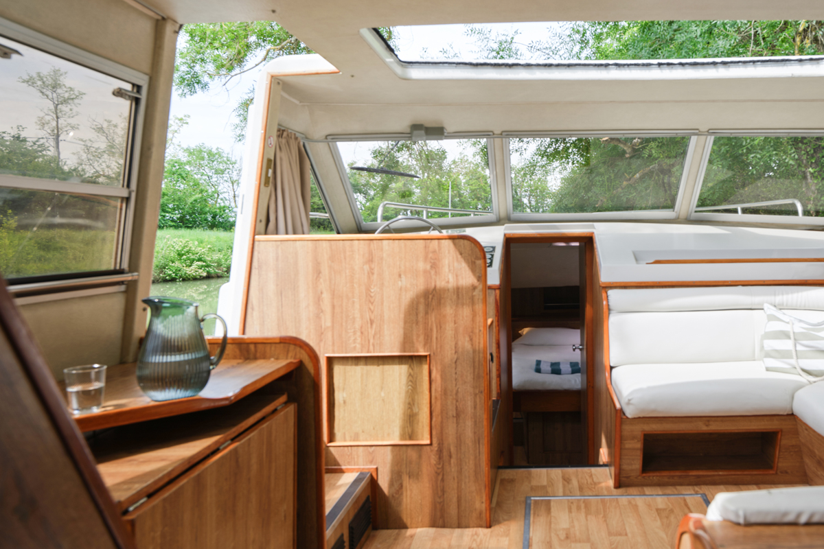 Wohnbereich Hausboot Royal Classique