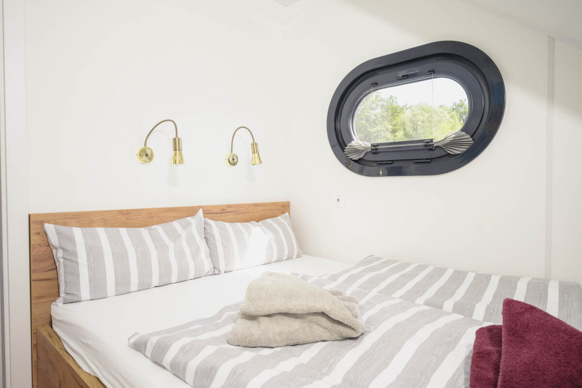 doppelbett-hausboot-nizza