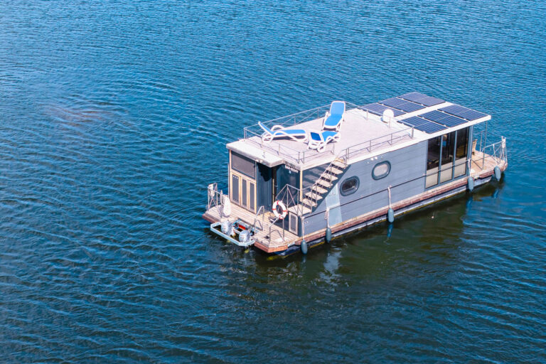 Bungalowboot Campi 400 Nizza Heckansicht