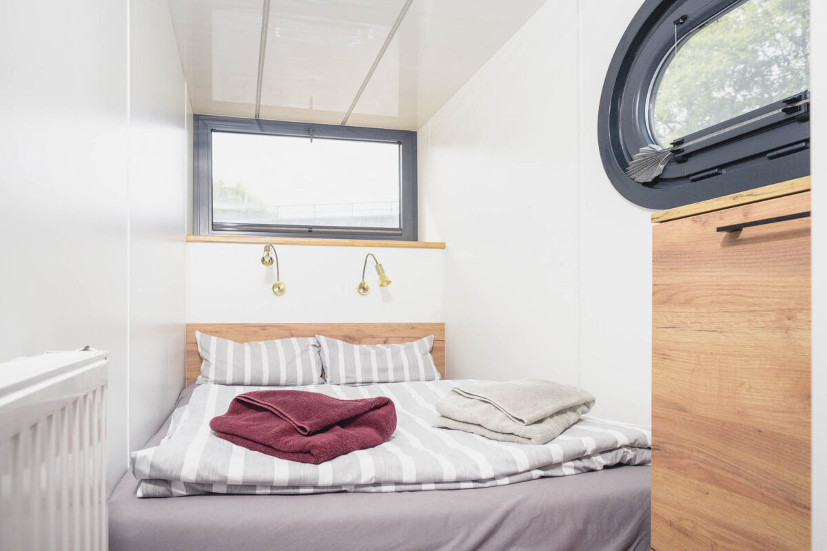 kabine-doppelbett-hausboot-nizza