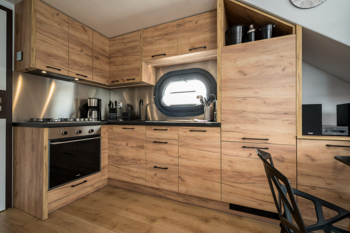 kueche-hausboot-toni