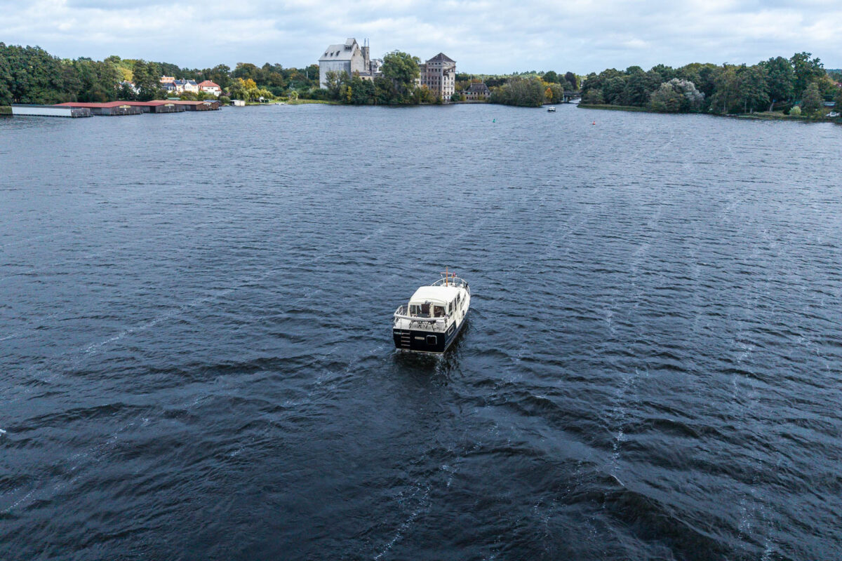 motoryacht-mieten-nana-mecklenburger-seenplatte