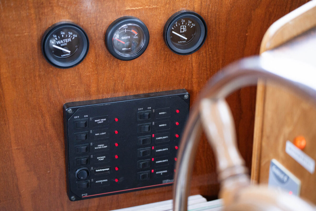 motoryacht-nana-anzeigen--2