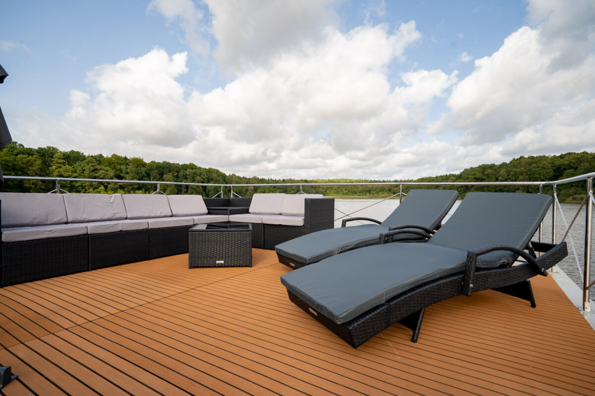 sonnendach-hausboot-toni