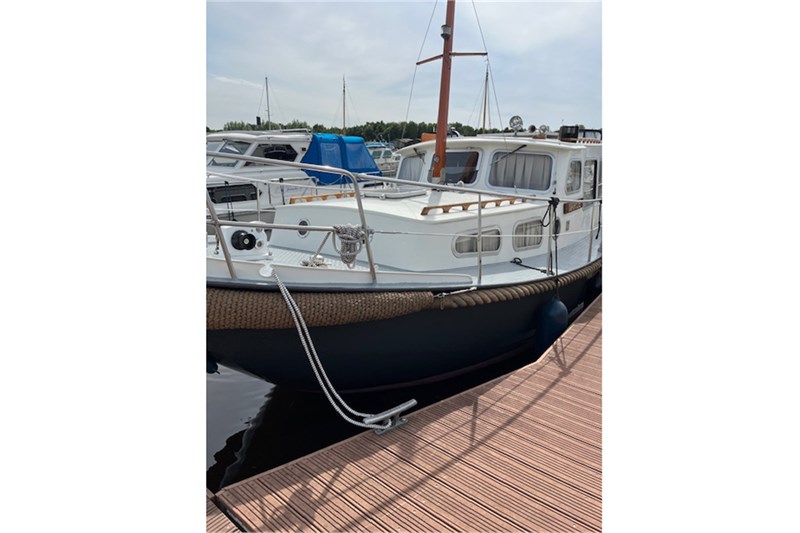 hausboot_martje_seitlich