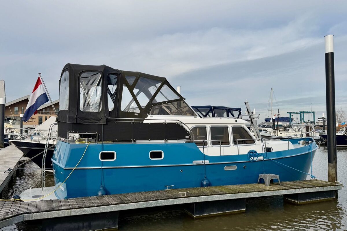 motoryacht_copain_seitlich