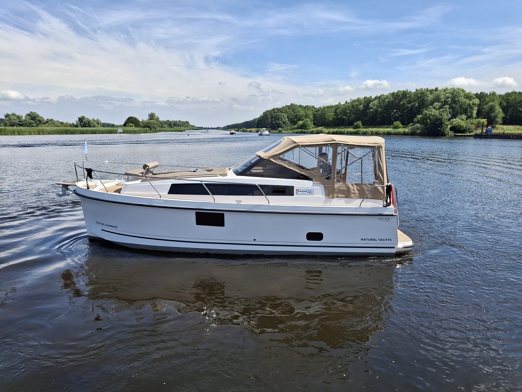 nexus_revo_cabrio_mackerel_seitenansicht