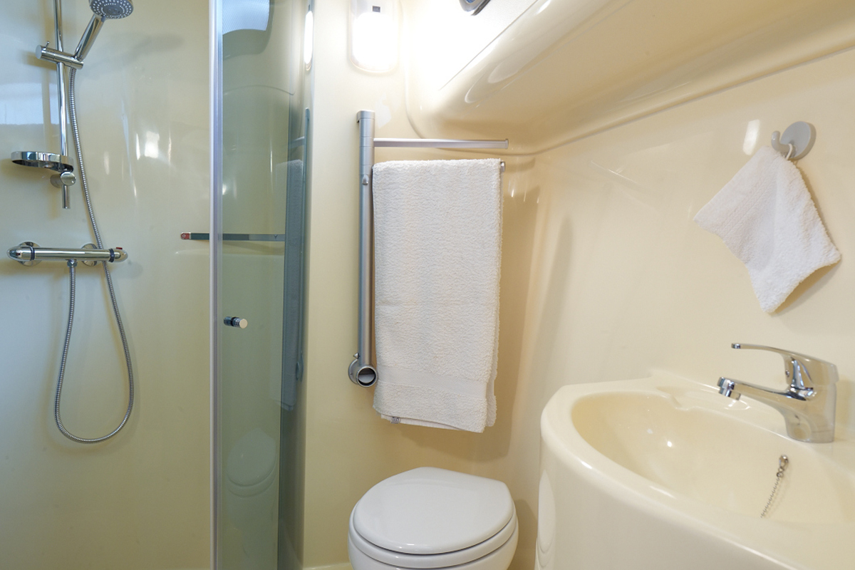 Cruiser-Comfort-4-6-badezimmer